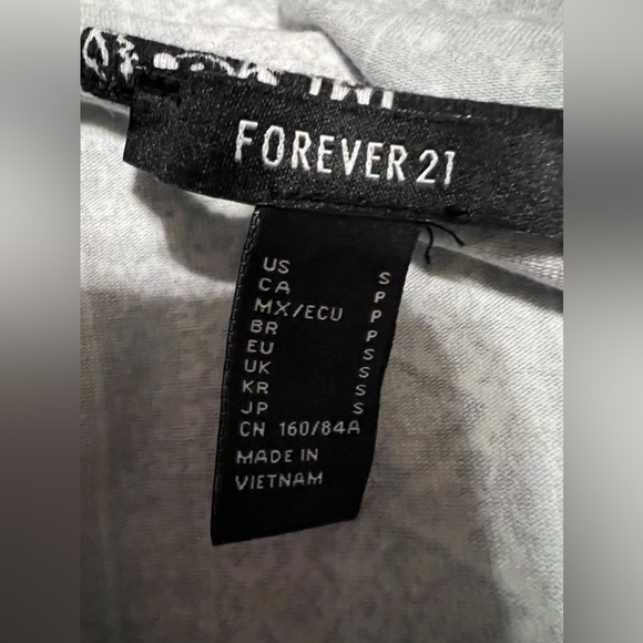 Forever 21 Small Black and White Paisley Tank - Picture 3 of 3